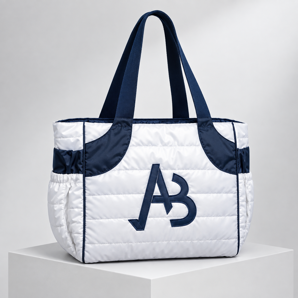Bolsa Tote Acolchoada Authentic AB Branca e Azul-Marinho