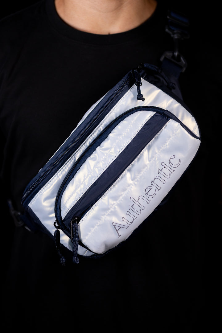 Shoulder Bag Authentic Branca e Azul Marinho